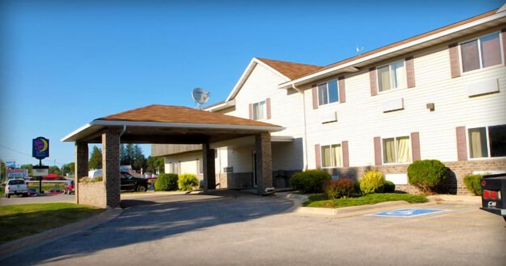 Best Rest Inn & Suites — hotel in West Union