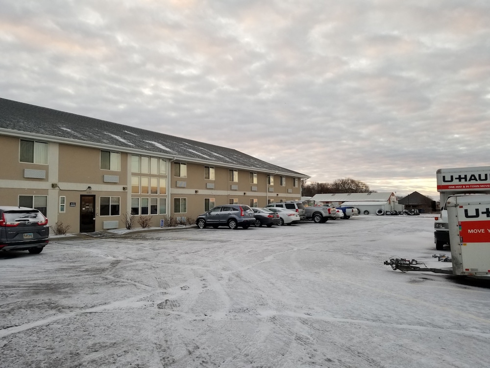 Bilmar Inn & Suites Dell Rapids Near Sioux Falls - photo 194