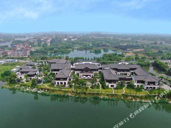 Shenghua Lakeside Holiday Hotel in Deqing, People's Republic of China