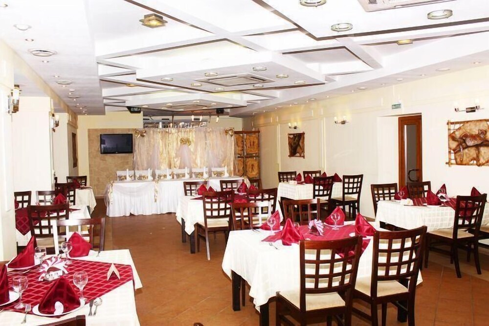 Safari Hotel Complex — Samara — photo 4