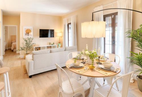 Apartamentos TurA sticos Isems — 4-Star Luxury Hotel in Aracena, Spain