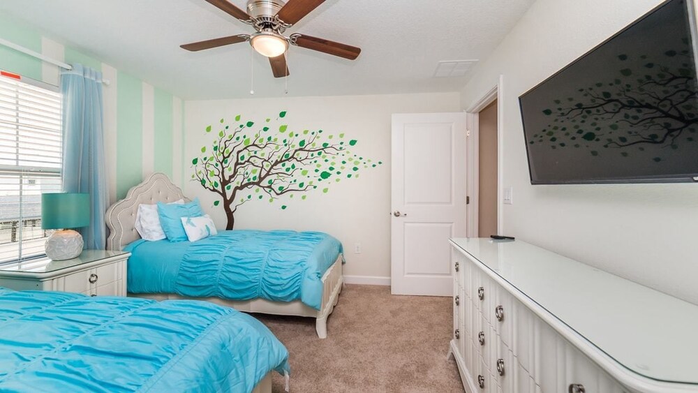 Grhdog9031 Champions Gate Resort 5 Bed 4 Baths Townhouse - photo 5