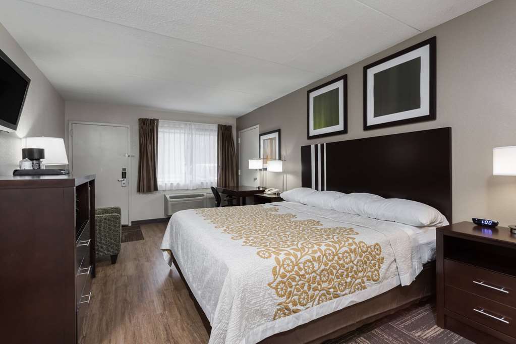 Days Inn by Wyndham Harrisburg North - photo 11