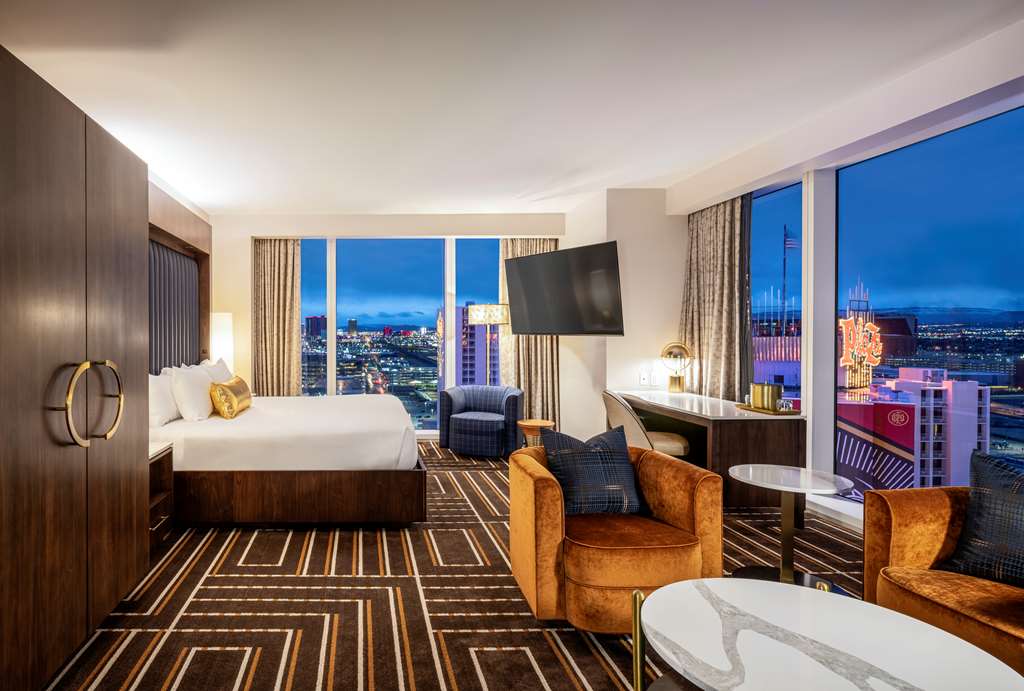 Circa Resort & Casino Adults Only - photo 6