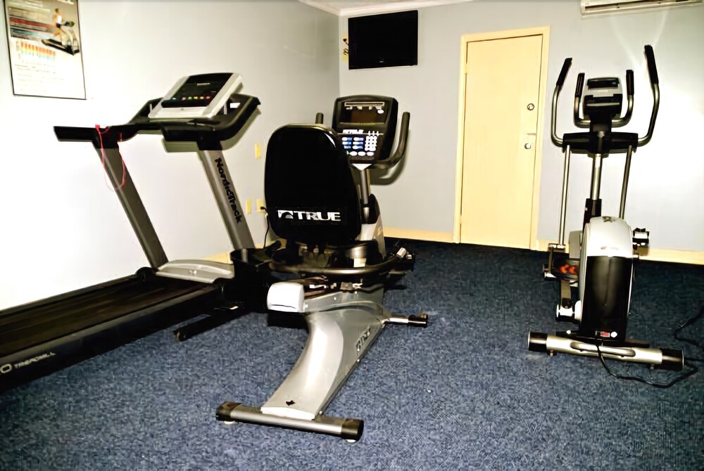 Westgate Inn and Suites - photo 12