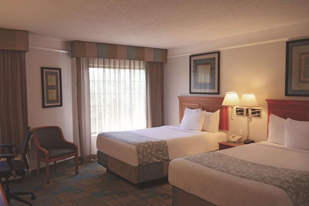 La Quinta Inn by Wyndham Austin Oltorf - photo 9