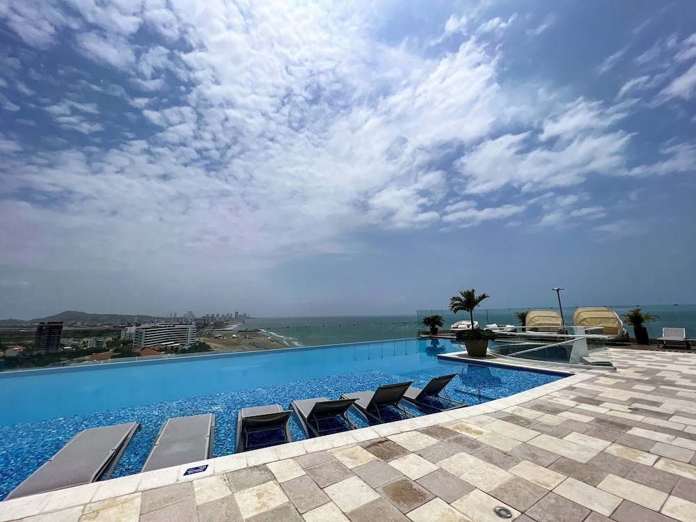 Spiaggia Morros Direct Beach Access — 4-Star Luxury Hotel in Cartagena, Colombia