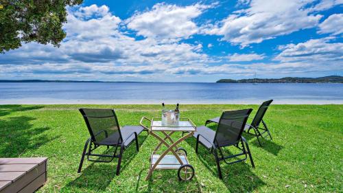 Footprints on Foreshore — hotel in Salamander Bay