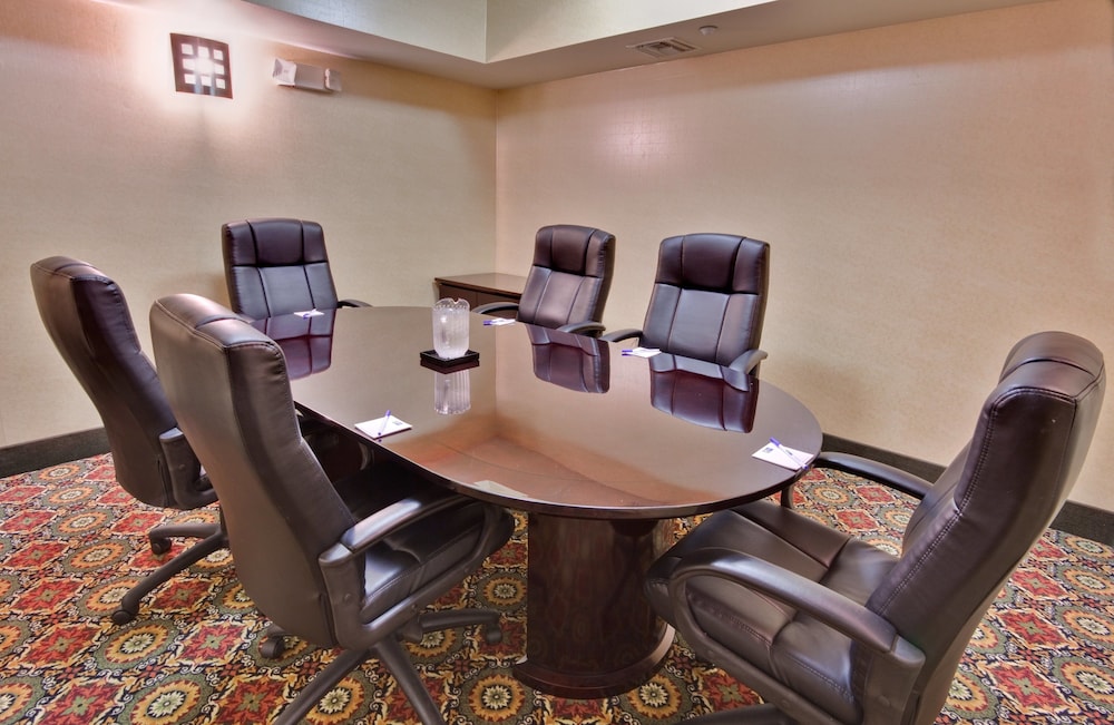 City Express By Marriott Rancho Cucamonga - photo 17