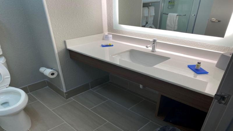 Holiday Inn Express & Suites Enterprise by IHG - photo 32