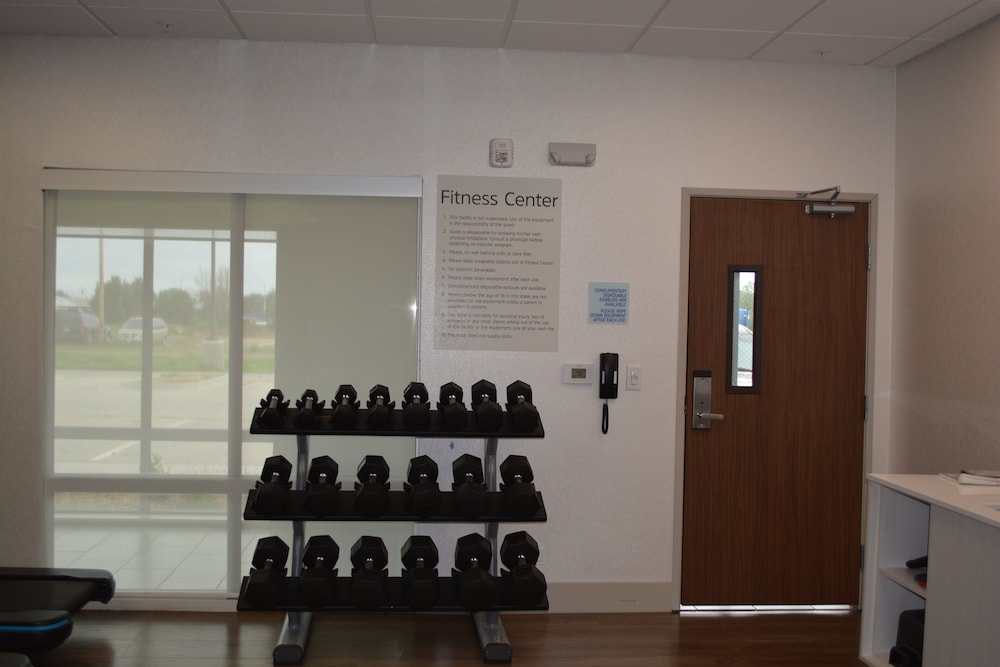Holiday Inn Express & Suites Liberal by IHG - photo 4