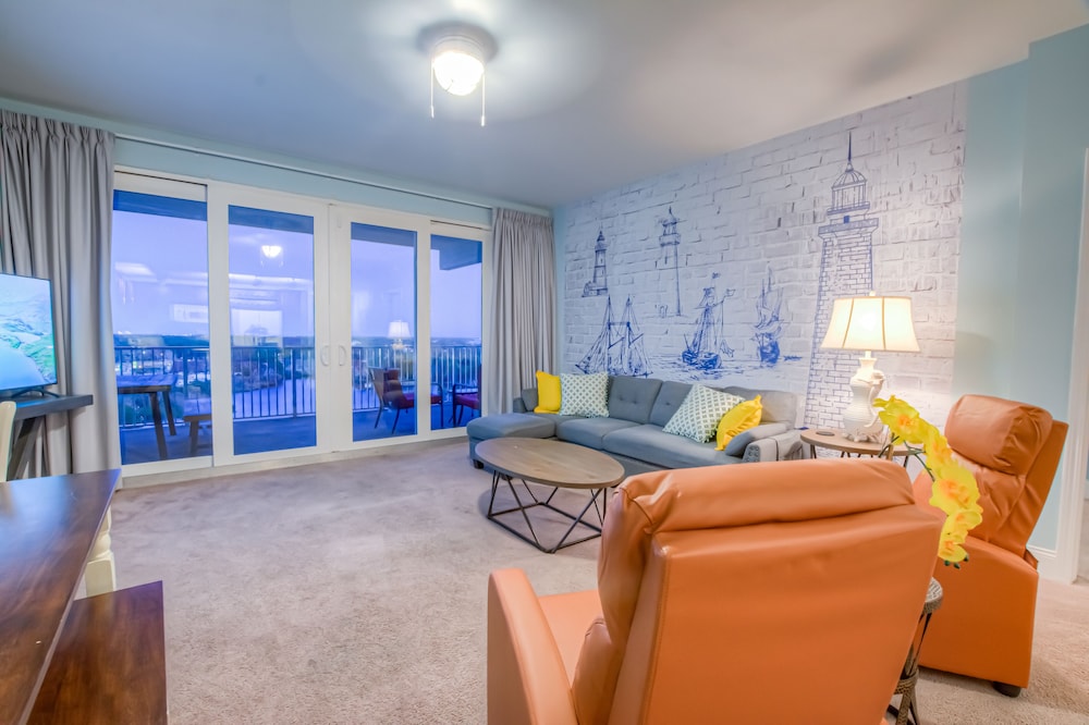 Laketown Wharf Resort by Aneliya's Rentals - photo 435