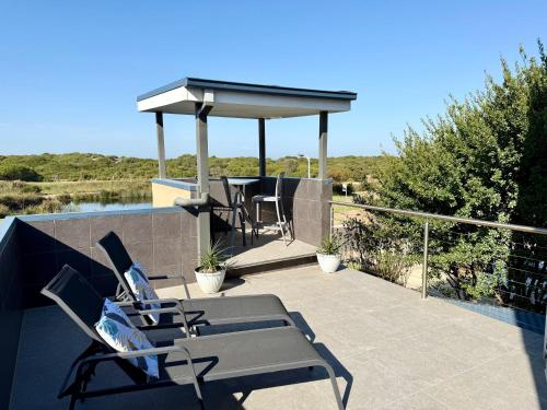 Whites Retreat in Torquay, Australia