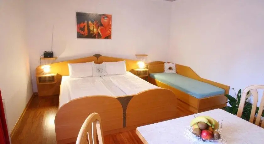 Pension Weber — 4-Star Luxury Hotel in Jennersdorf, Austria