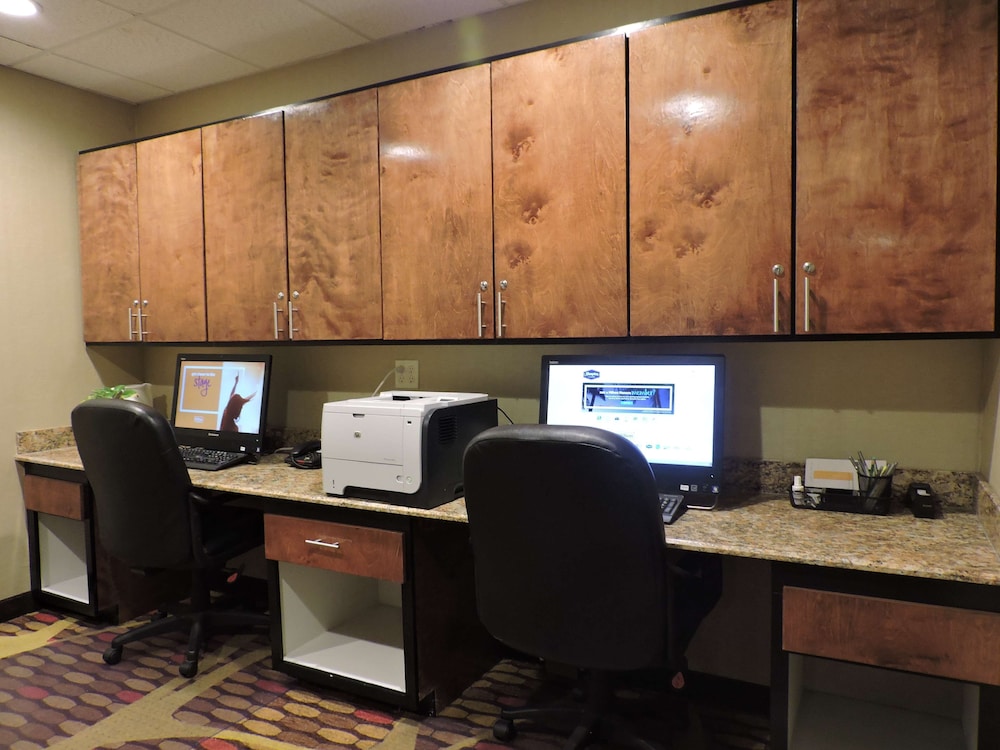 Hampton Inn Lafayette I 10 - photo 19