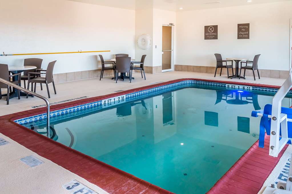 Comfort Inn near Frost Bank Center - photo 22
