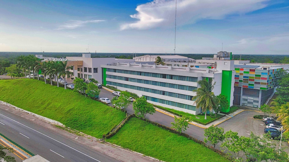 Holiday Inn Villahermosa Aeropuerto by IHG