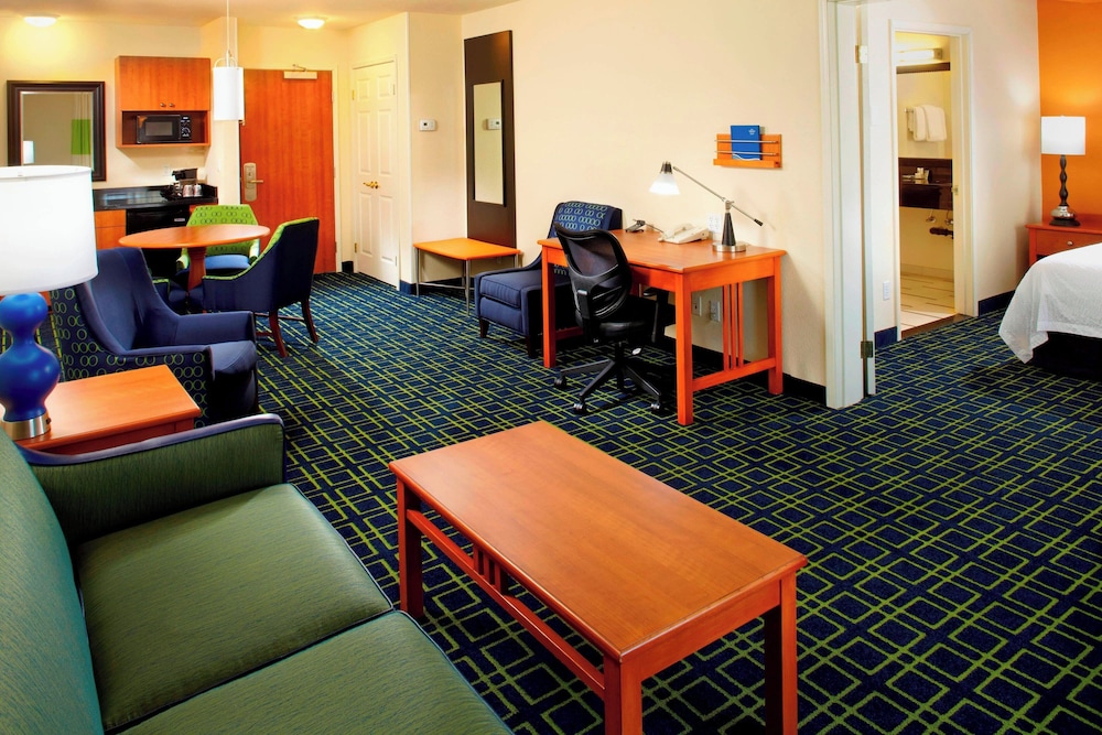 Fairfield Inn & Suites by Marriott Phoenix Midtown - photo 5