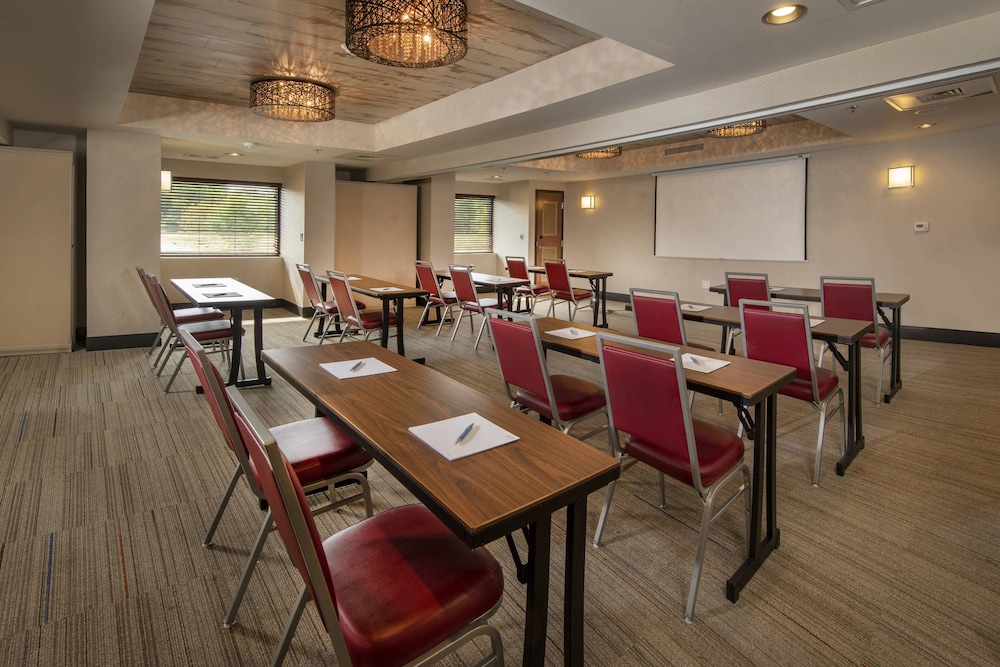 Four Points by Sheraton Newark Christiana Wilmington - photo 23
