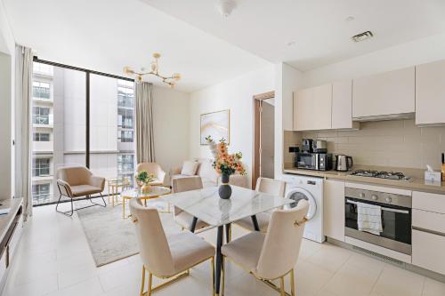 Beautiful 2 bedroom next to Business Bay Sobha Creek Vista — 4-Star Luxury Hotel in Dubai, United Arab Emirates