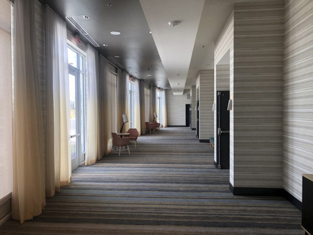 Holiday Inn Hotel & Suites Fayetteville W Fort Bragg Area by IHG - photo 14