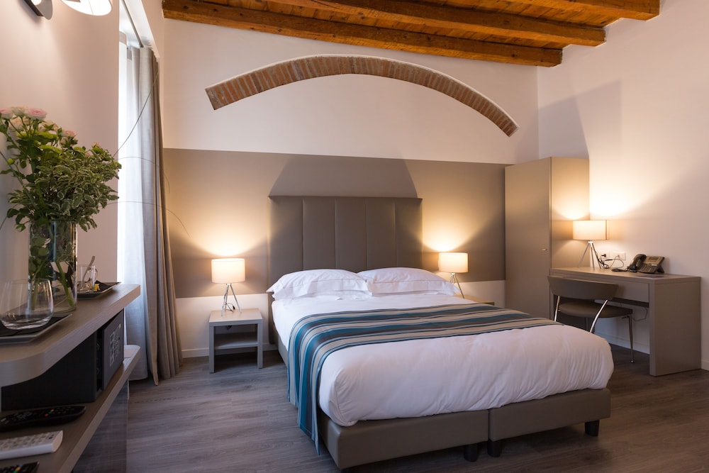 Ai Suma Hotel - last minute hotel in Milan