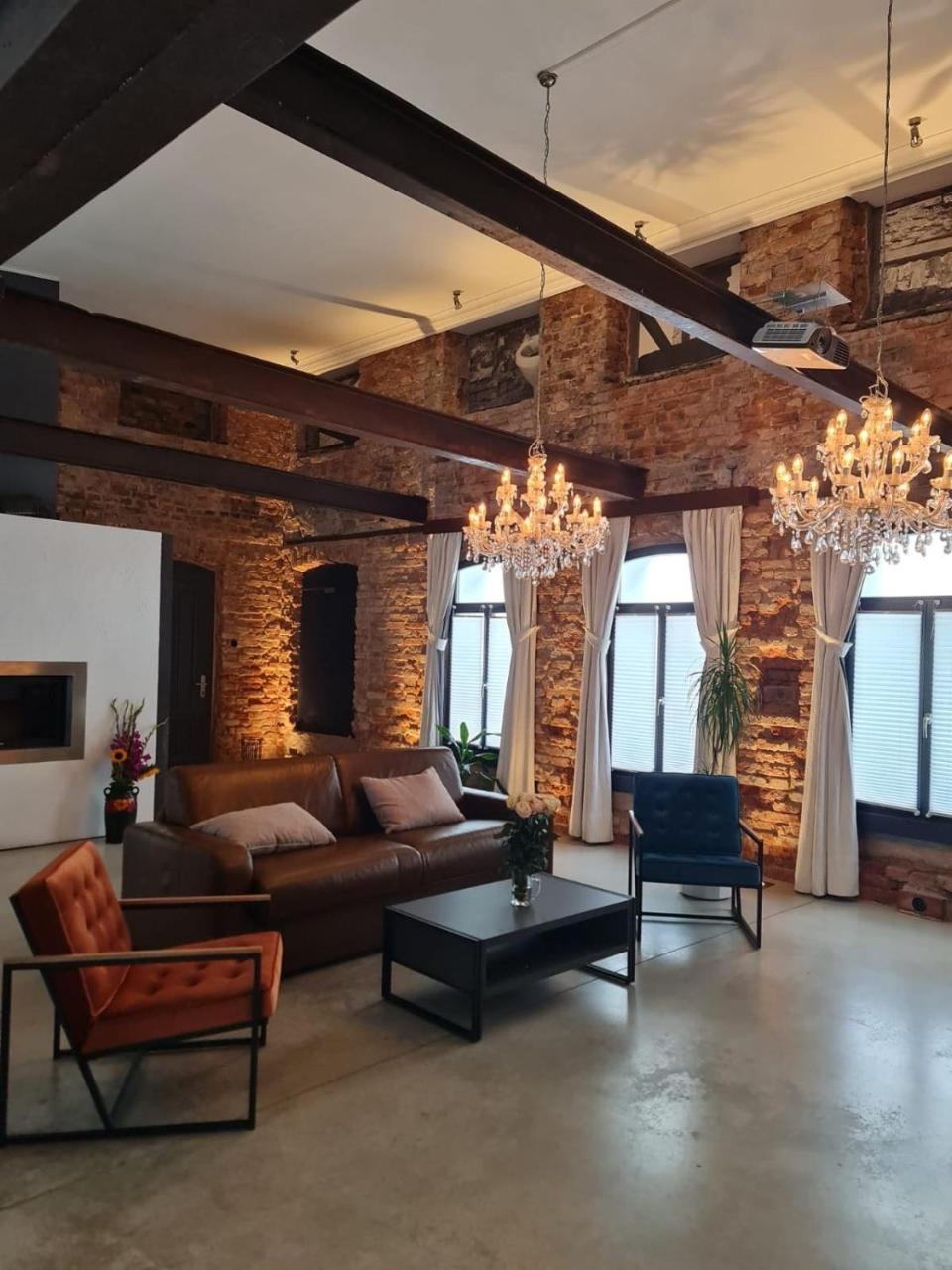 Loft Style B17 - last minute hotel in Unknown City