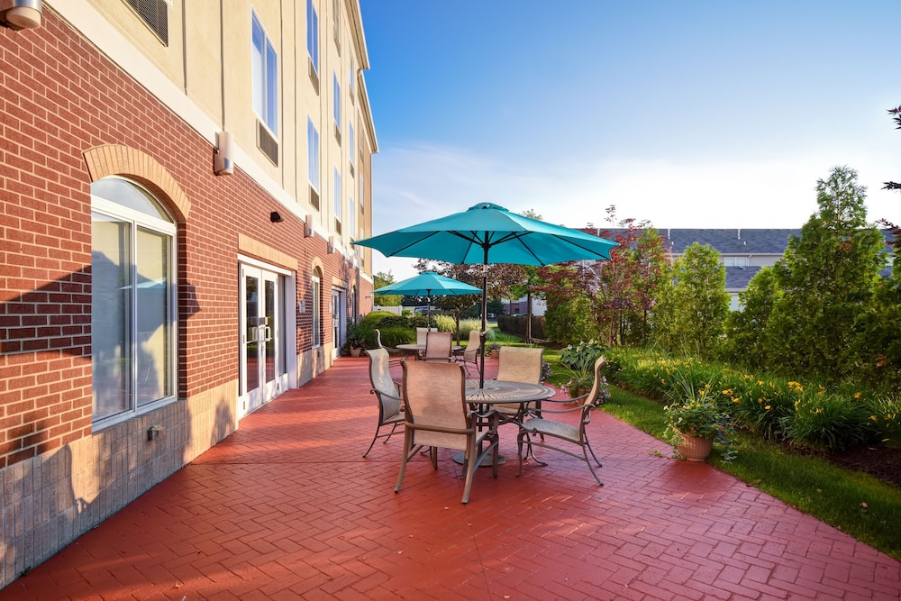 Holiday Inn Express & Suites Schererville by IHG - photo 21