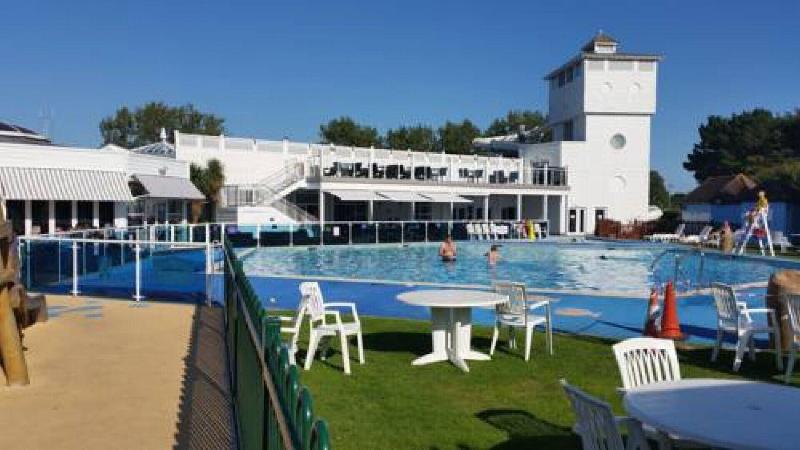 Squirrels - carbon neutral hotel in Poole