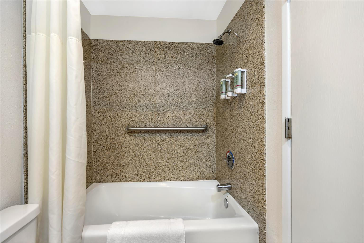 Best Western Pier Point Inn - photo 44