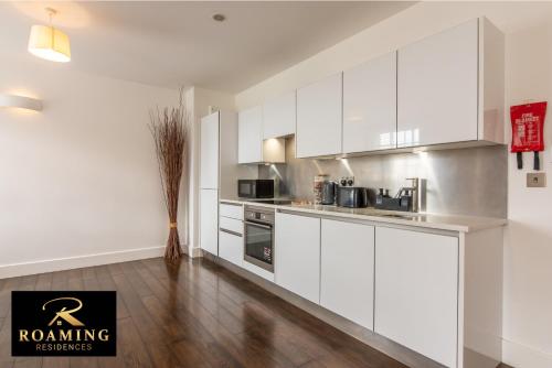 Sleeps 6 Central Free Secure Parking 2 Bath