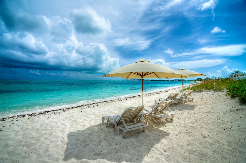 Grace Bay Beach Ocean Villas — 4-Star Luxury Hotel in Providenciales, Turks and Caicos Islands
