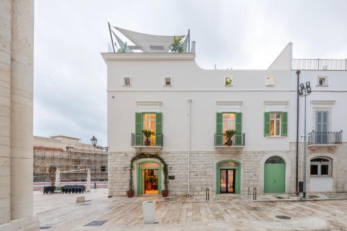 Palazzo Dogali Suites Collection — 4-Star Luxury Hotel in Trani, Italy