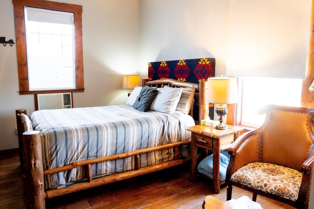 Oaak Tree Hotel - photo 130
