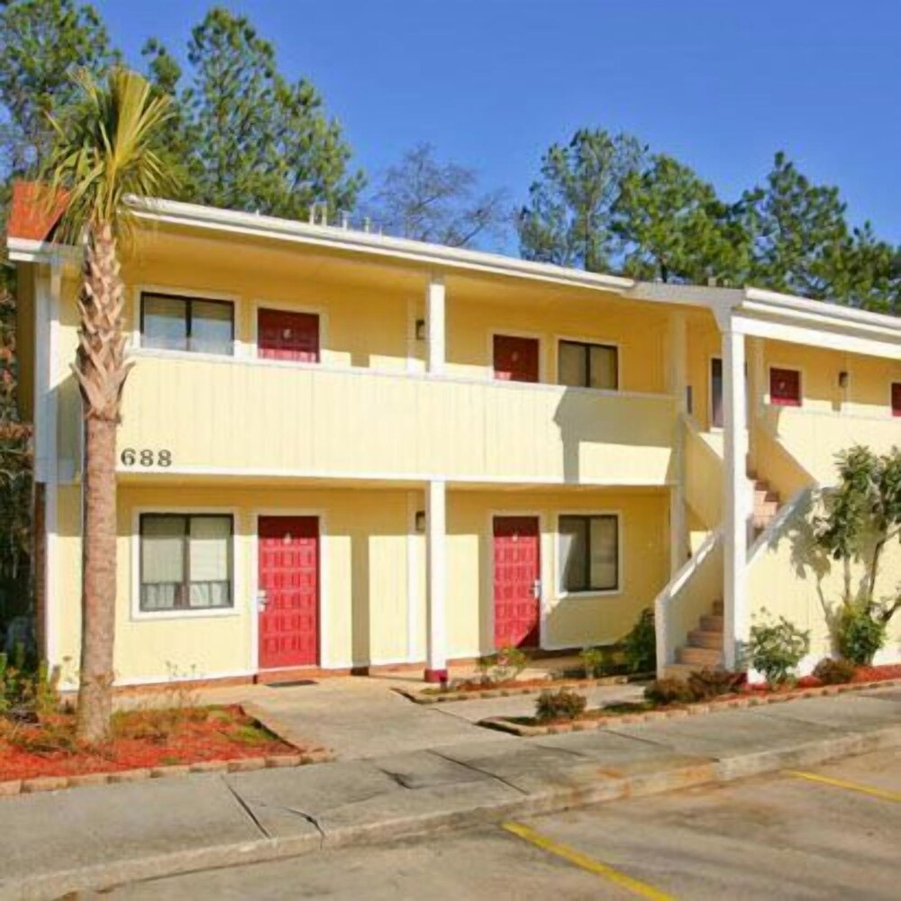Rodeway Inn & Suites Hephzibah Augusta - photo 42
