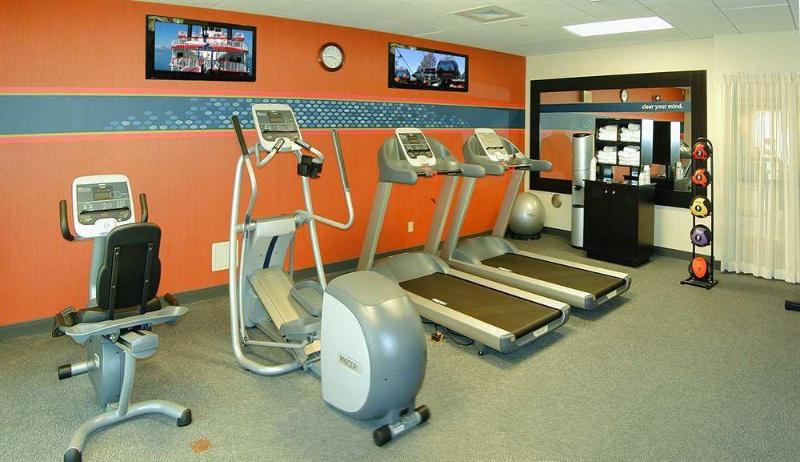 Hampton Inn & Suites Highland - photo 16