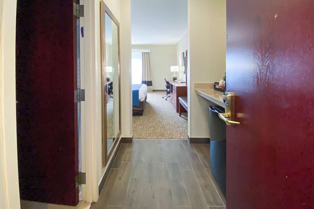 Comfort Inn East Windsor Springfield - photo 7