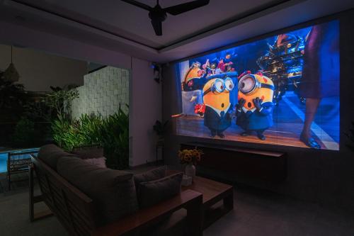 Canggu 3BR Cozy Villa With A Home Theater — 4-Star Luxury Hotel in Canggu, Indonesia