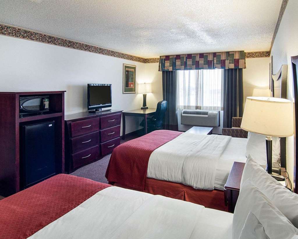 Quality Inn Midland South - photo 18