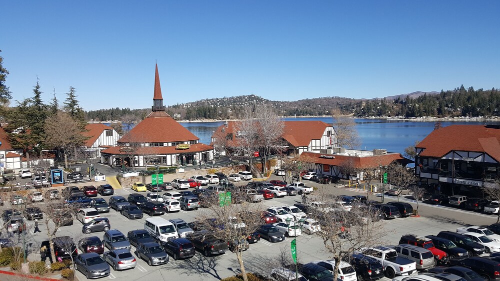Lake Arrowhead Chalets a VRI resort - photo 39
