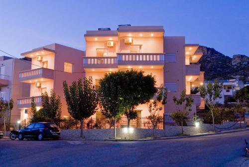 Margarita Αpartments Sea View — 4-Star Luxury Hotel in Palaiochora, Greece