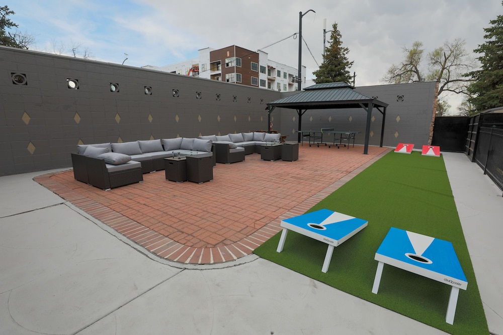 Modern Motel - photo 26
