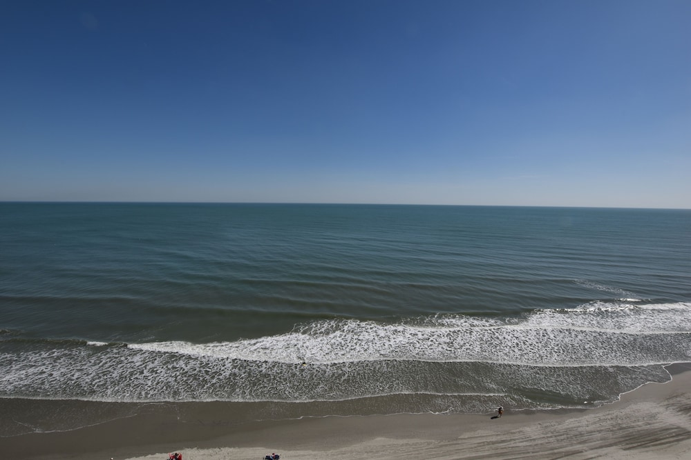 1004 Waters Edge Resort 1 Bedroom Condo by RedAwning - photo 33
