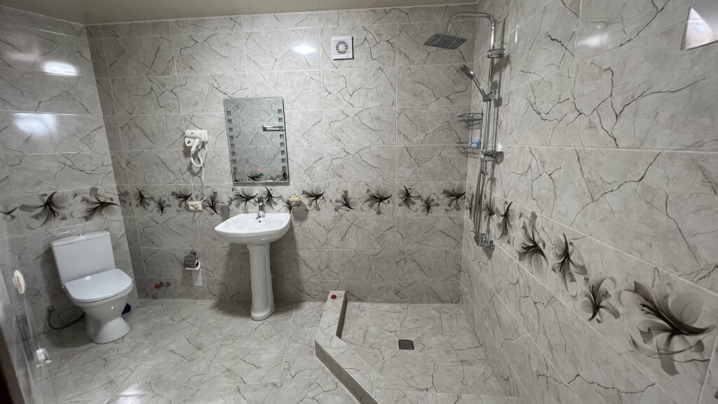 Hotel Zura