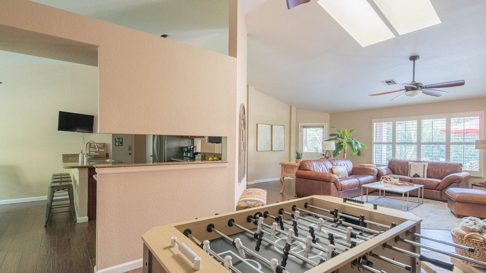 Scottsdale Gem wPool in Private and Serene Yard in Scottsdale, United States