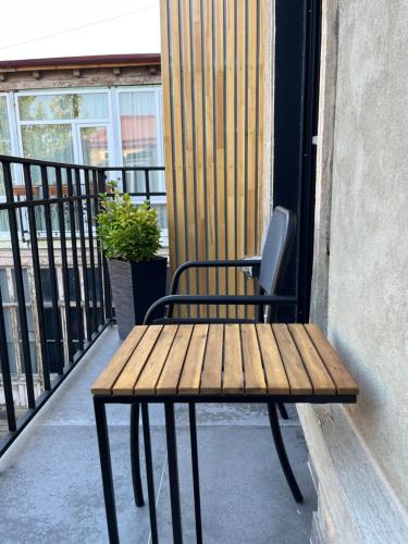 J&J City Centre Apartment