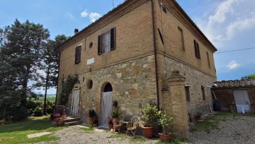 La casa dei Nonni — 4-Star Luxury Hotel in Buonconvento, Italy