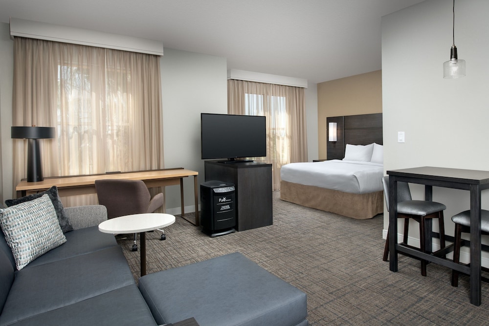 Residence Inn by Marriott Phoenix Airport - photo 9