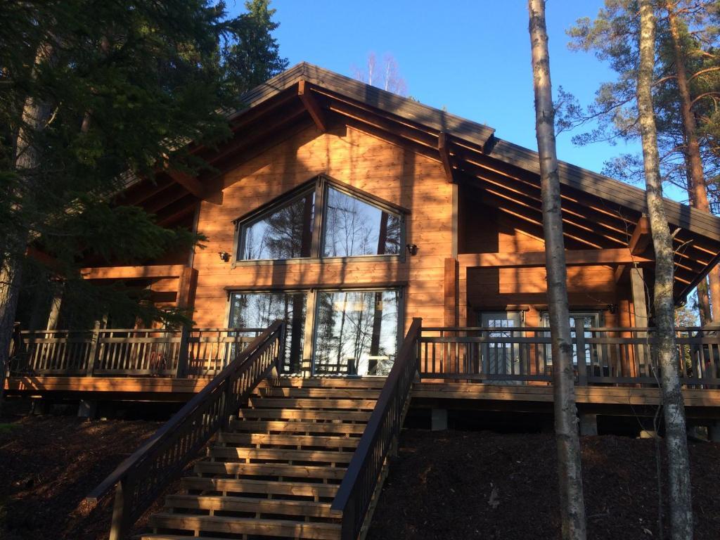 Hyvölän Mökit in Aehtaeri, Finland