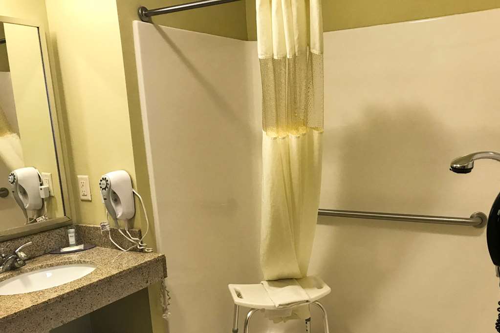 Suburban Studios Cedar Falls - photo 24